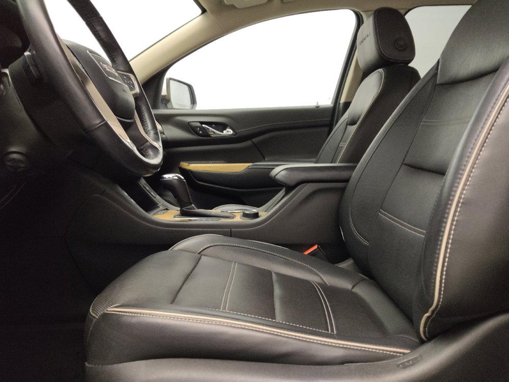 Used 2019 GMC Acadia Denali w/ Technology Package AWD/4WD image 17
