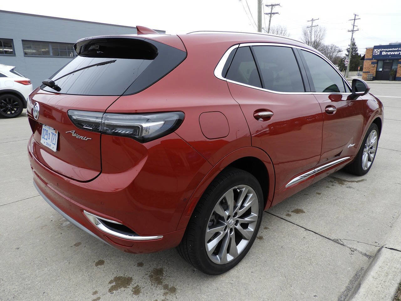 Used 2022 Buick Envision Avenir w/ Technology Package II image 10