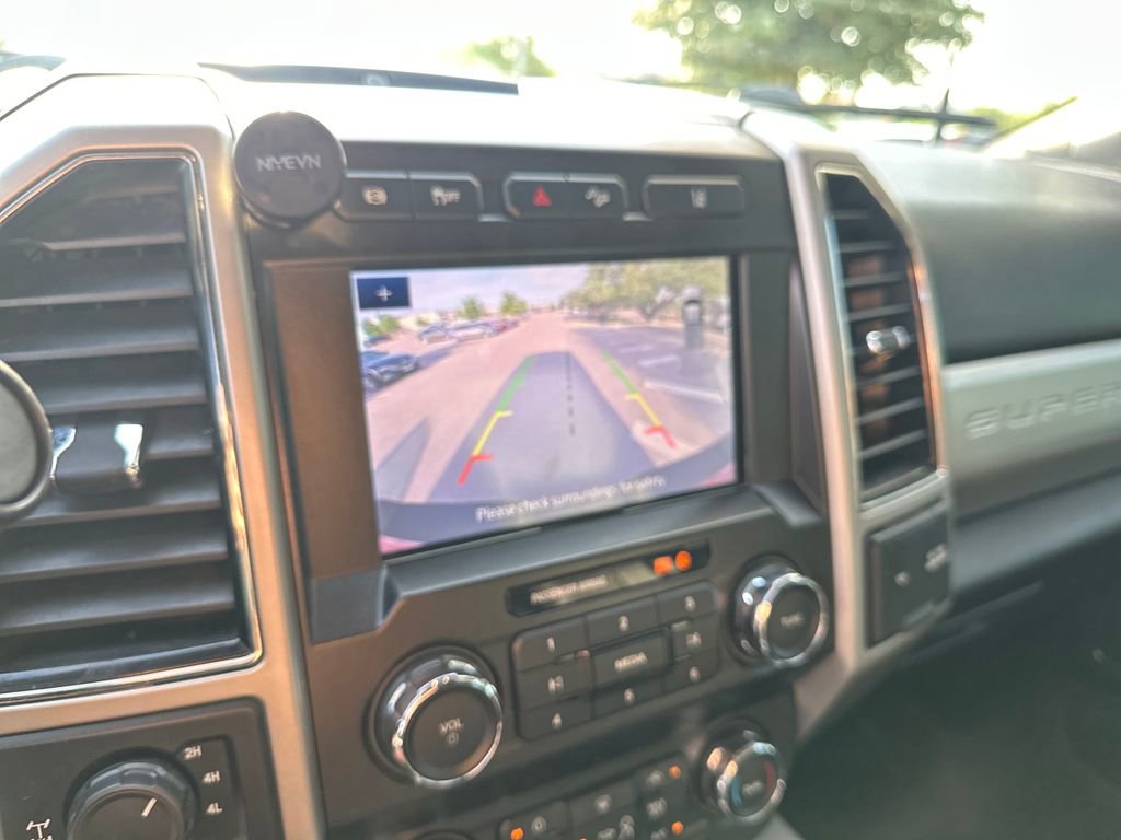 Used 2020 Ford F250 Lariat w/ Lariat Ultimate Package AWD/4WD image 29