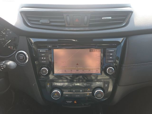 Used 2018 Nissan Rogue SL image 23