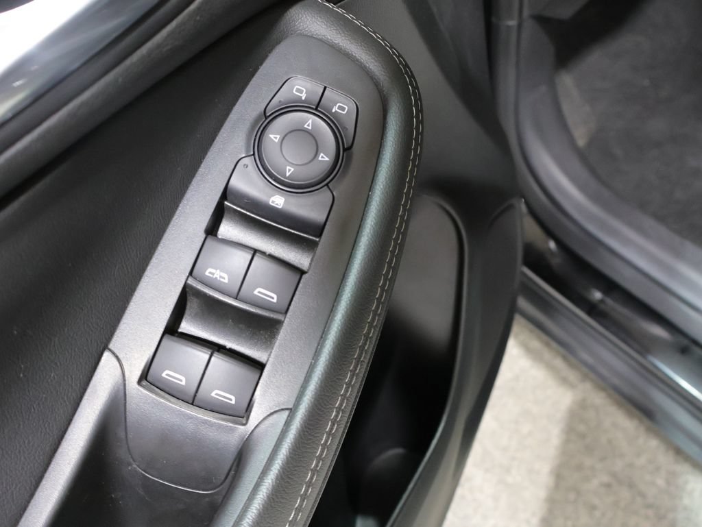 Used 2024 Buick Encore GX Preferred AWD/4WD image 13