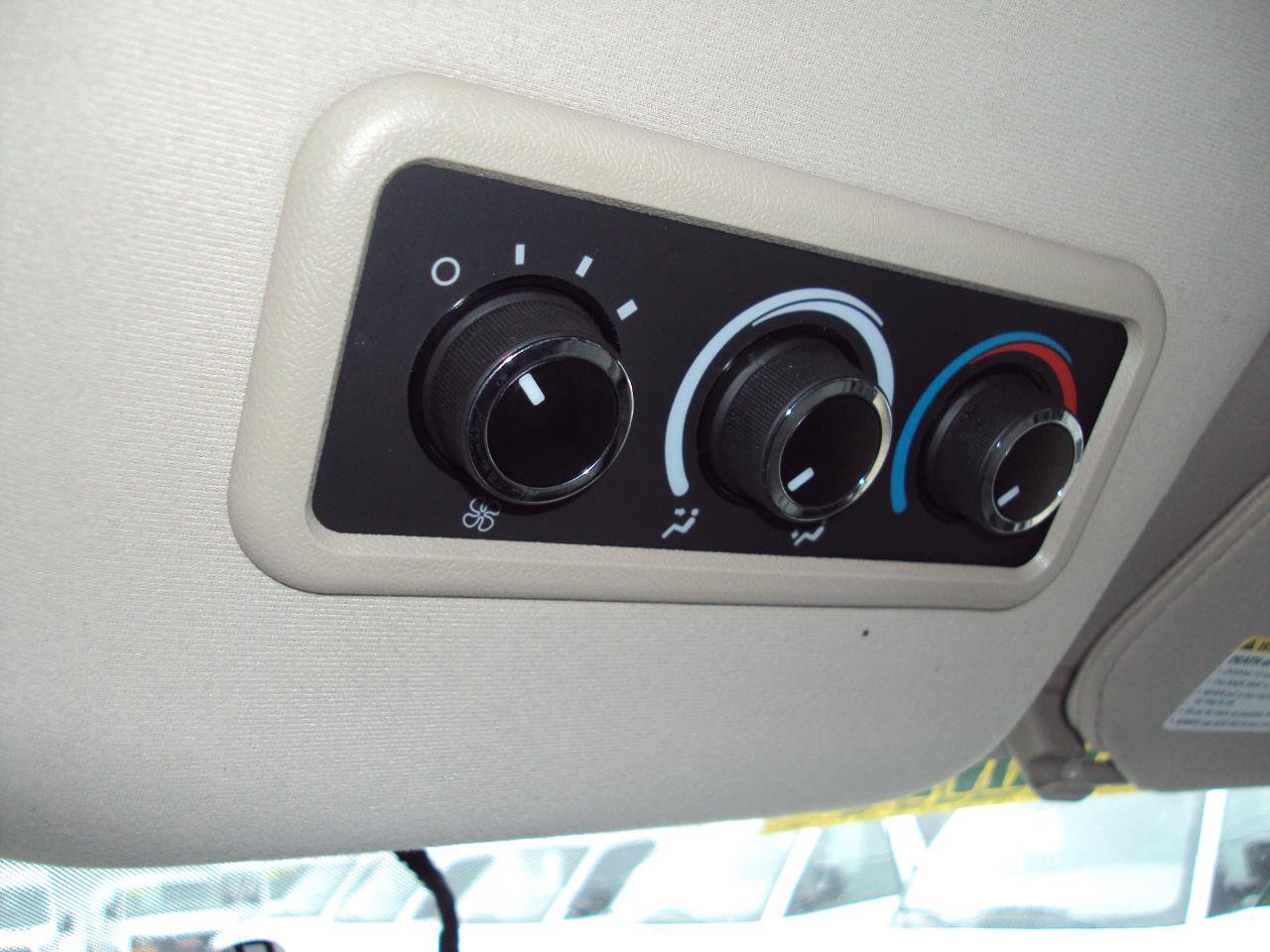 Used 2019 Chevrolet Express 3500 LS RWD image 25