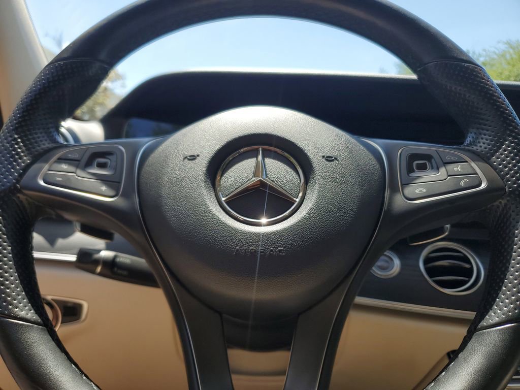 Used 2018 Mercedes-Benz E 300 4MATIC image 25