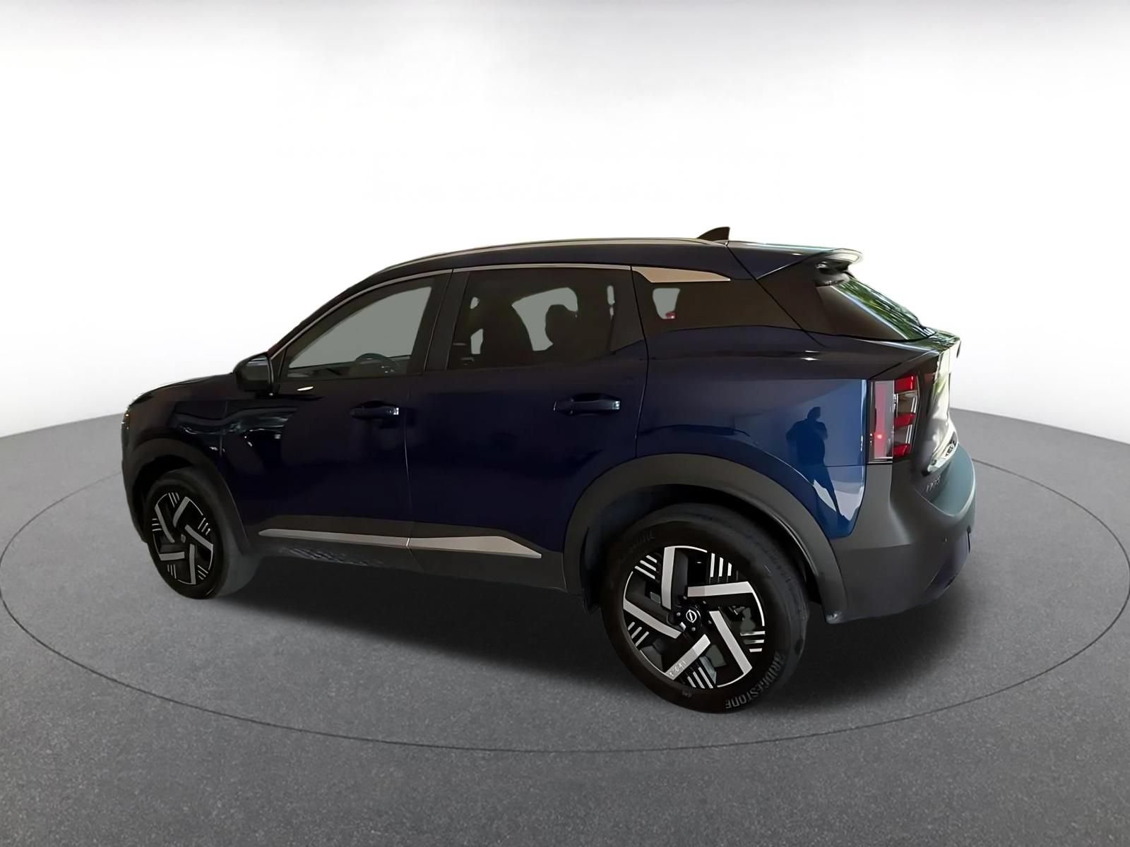 Used 2026 Nissan Kicks SV w/ Cold Weather Package FWD image 10