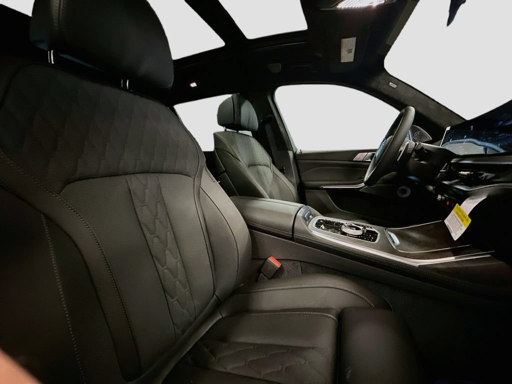New 2027 BMW X7 M60i AWD/4WD image 31
