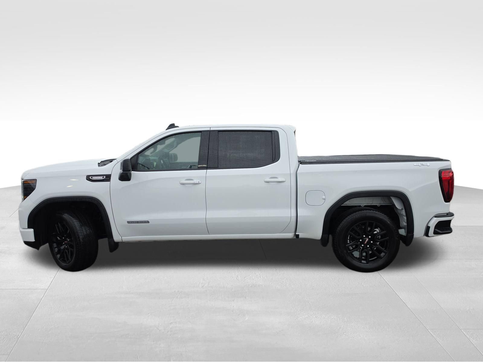 Used 2026 GMC Sierra 1500 Elevation image 3