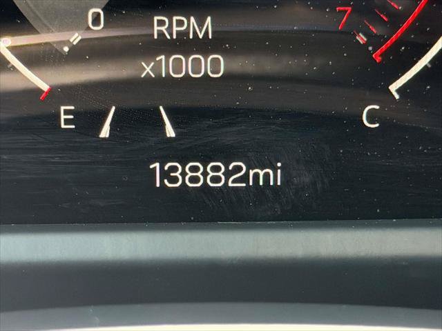 Used 2025 GMC Acadia Denali FWD image 29