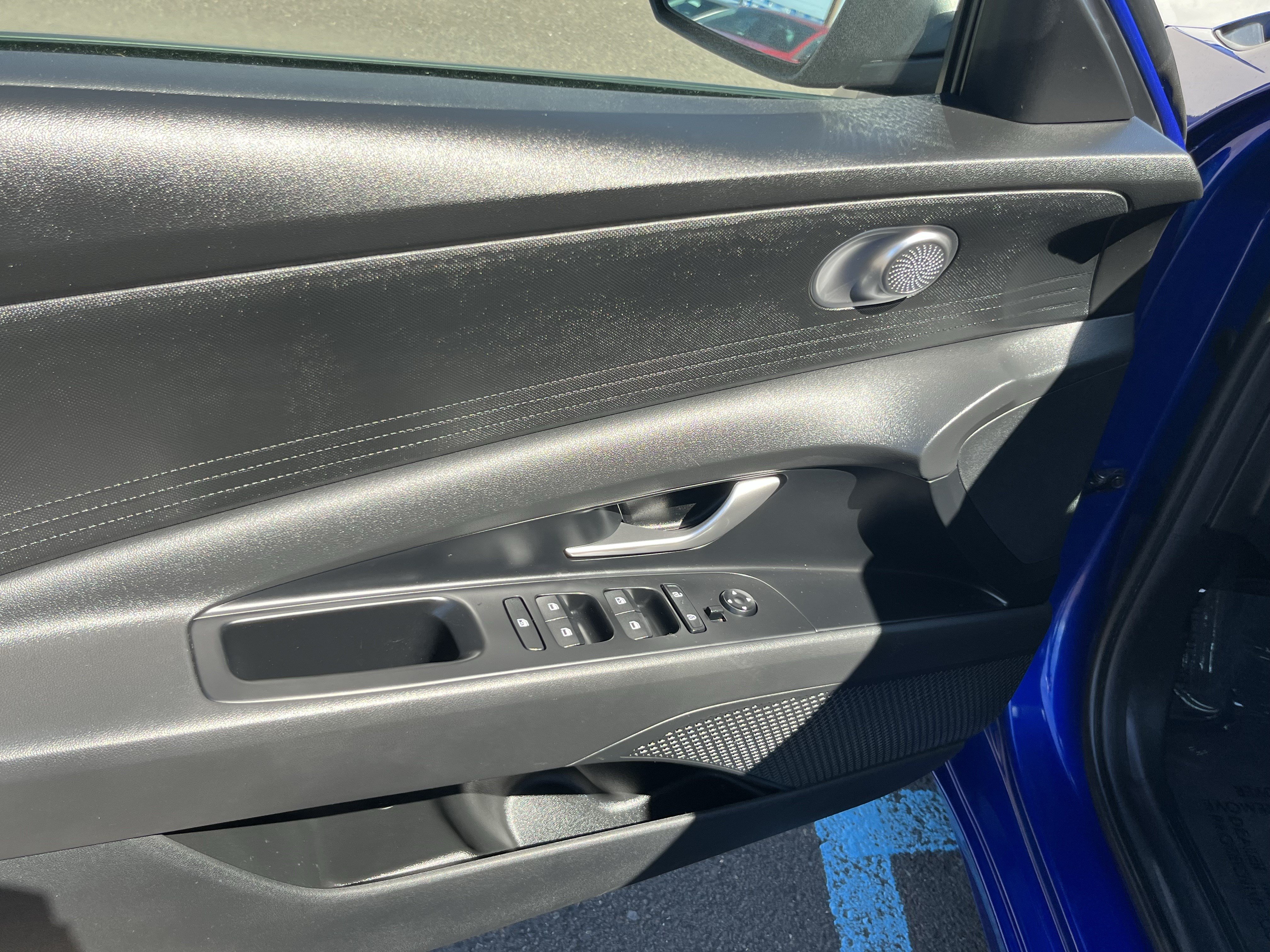Certified 2025 Hyundai Elantra Hybrid FWD image 15