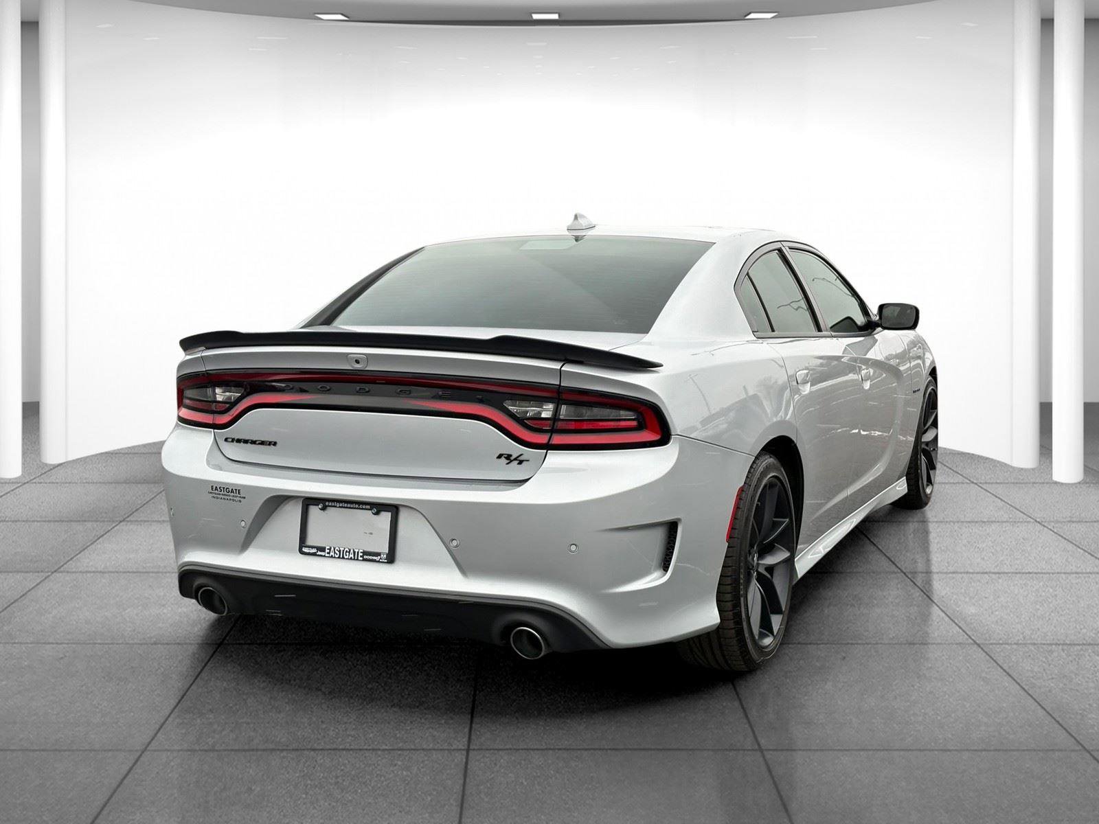 Used 2022 Dodge Charger R/T w/ Performance Handling Group image 7