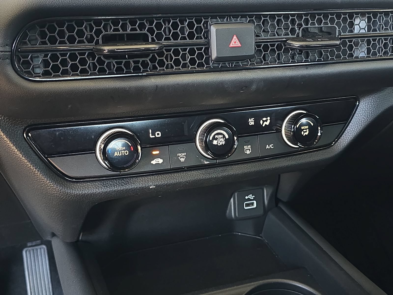 Used 2024 Honda HR-V LX image 25