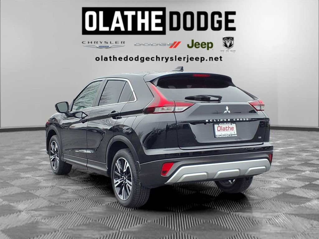 Used 2025 Mitsubishi Eclipse Cross SE image 3
