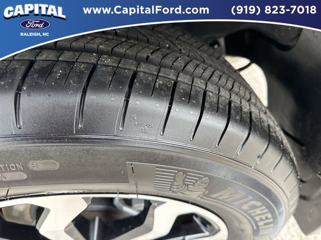 Used 2025 Toyota Corolla Cross SE w/ Moonroof Package image 14