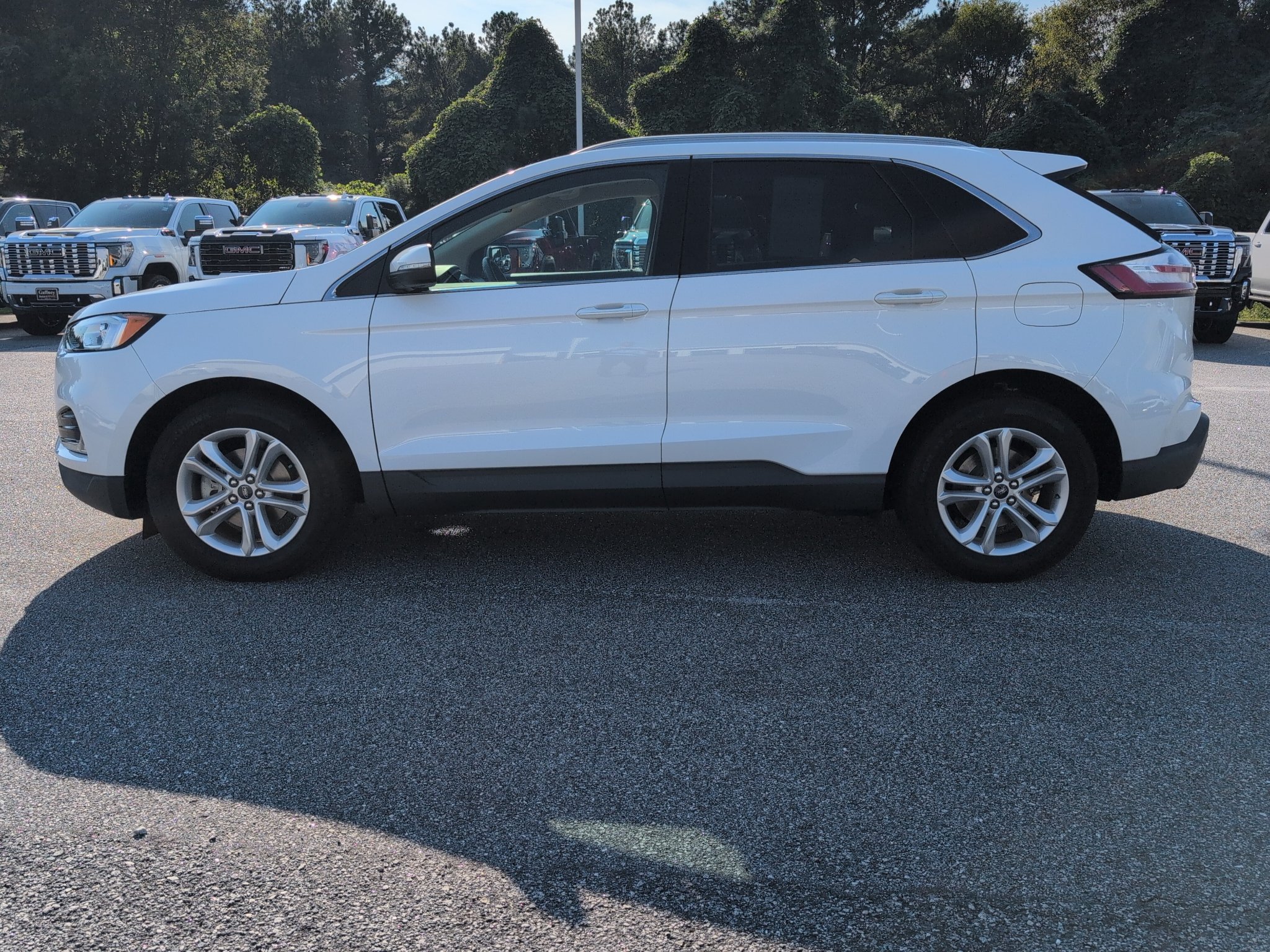 Used 2020 Ford Edge SEL w/ Convenience Package FWD image 3