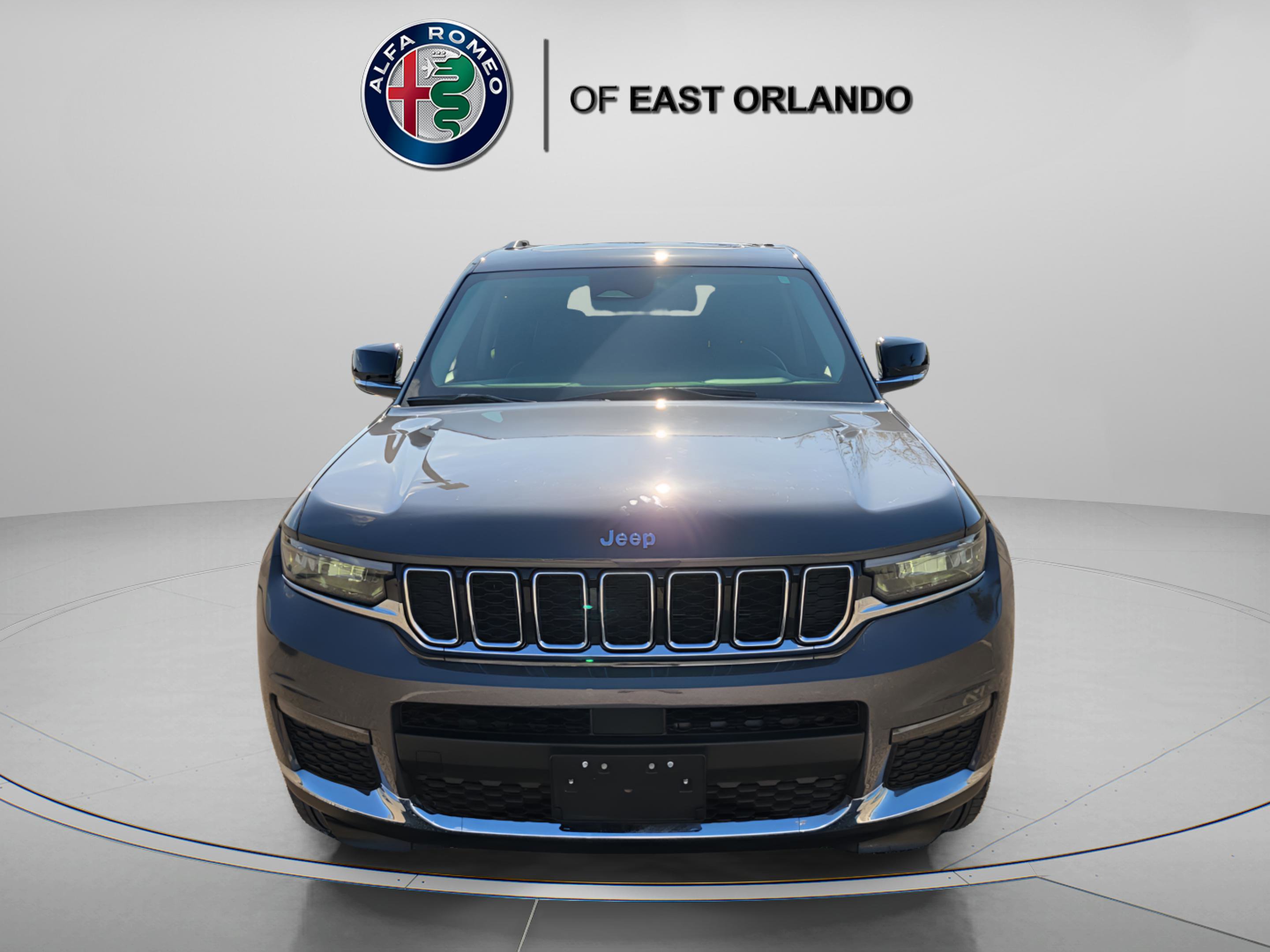 Used 2022 Jeep Grand Cherokee L Limited image 2