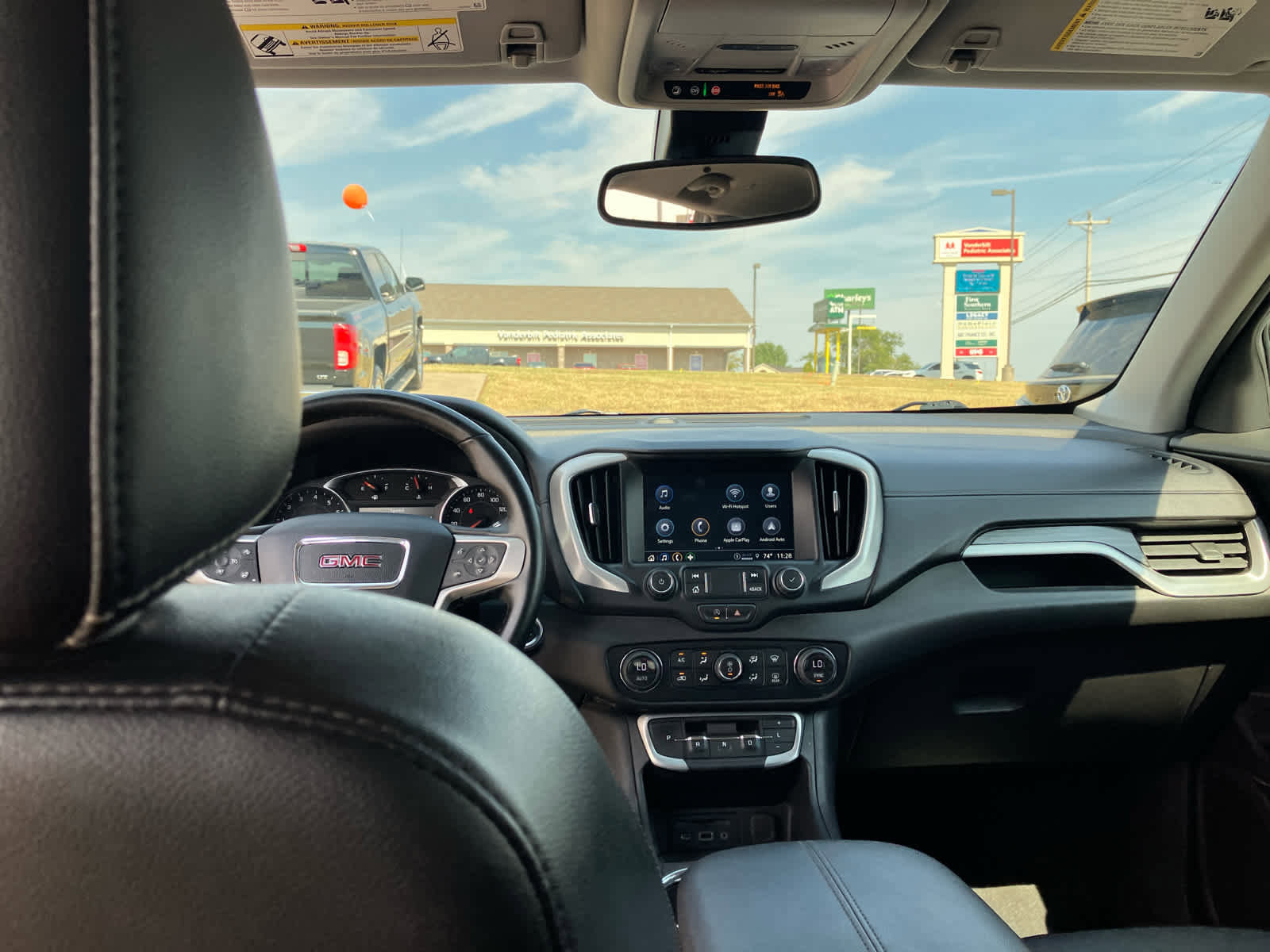 Used 2024 GMC Terrain SLT image 36