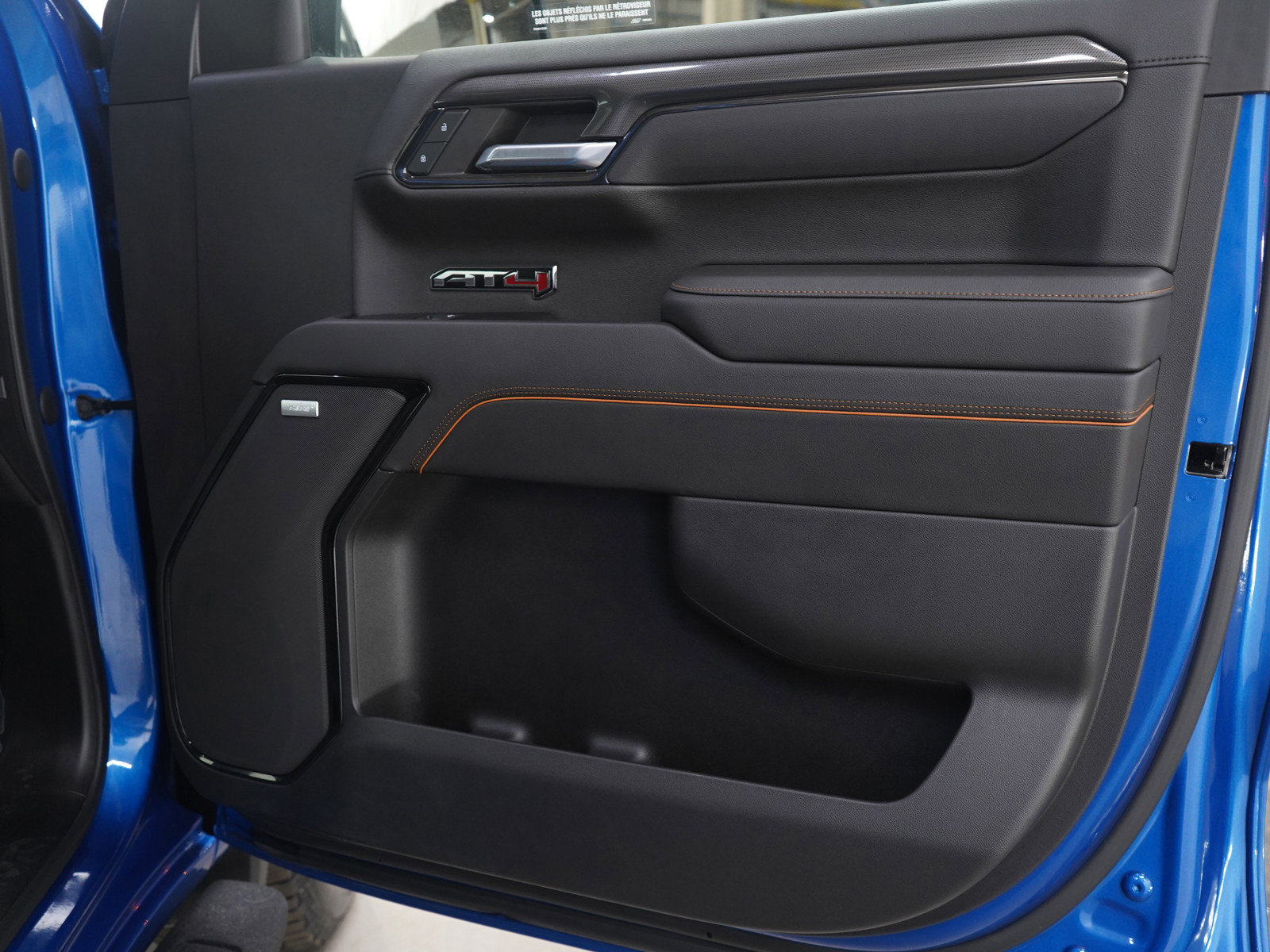 Used 2022 GMC Sierra 1500 AT4 w/ AT4 Premium Package image 9