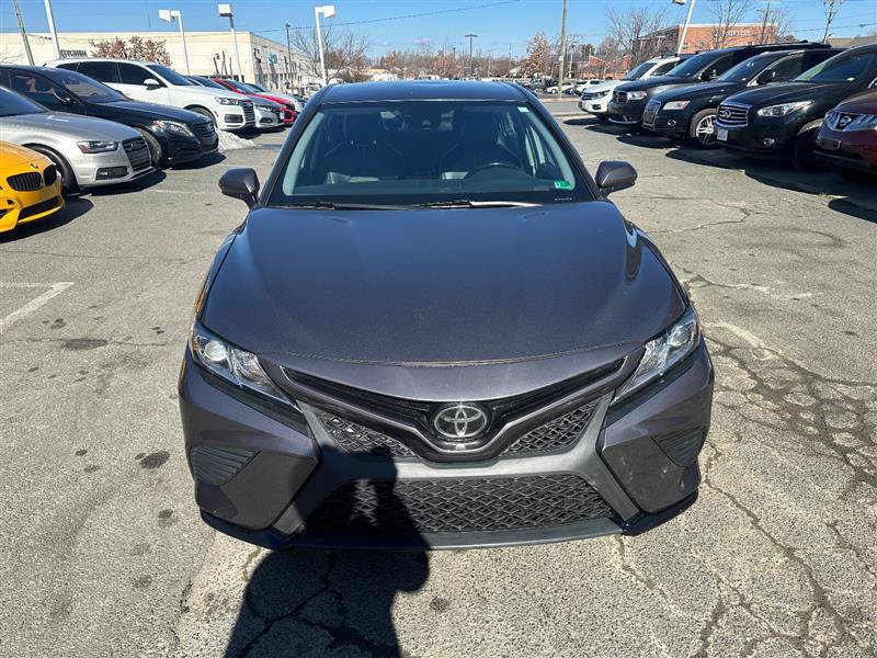 Used 2019 Toyota Camry SE FWD image 2