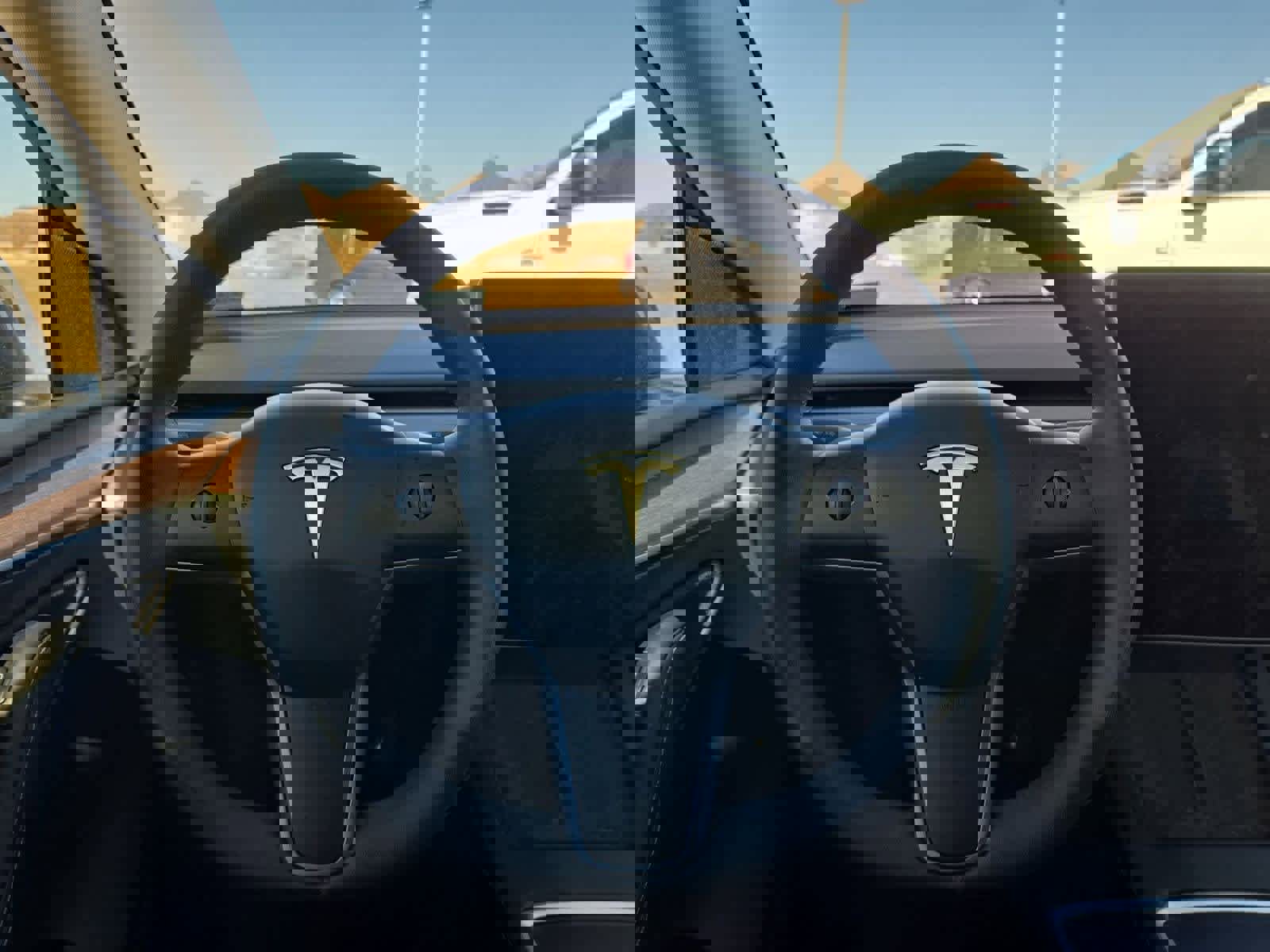 Used 2023 Tesla Model Y Long Range image 20