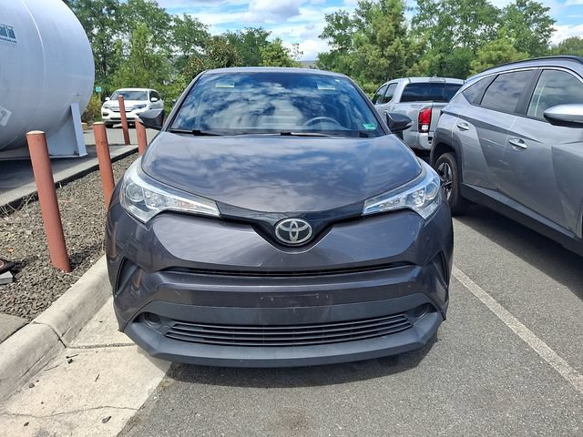 Used 2019 Toyota C-HR LE FWD image 2
