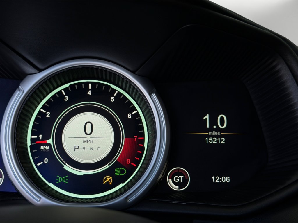 Used 2019 Aston Martin DB11 Coupe RWD image 27