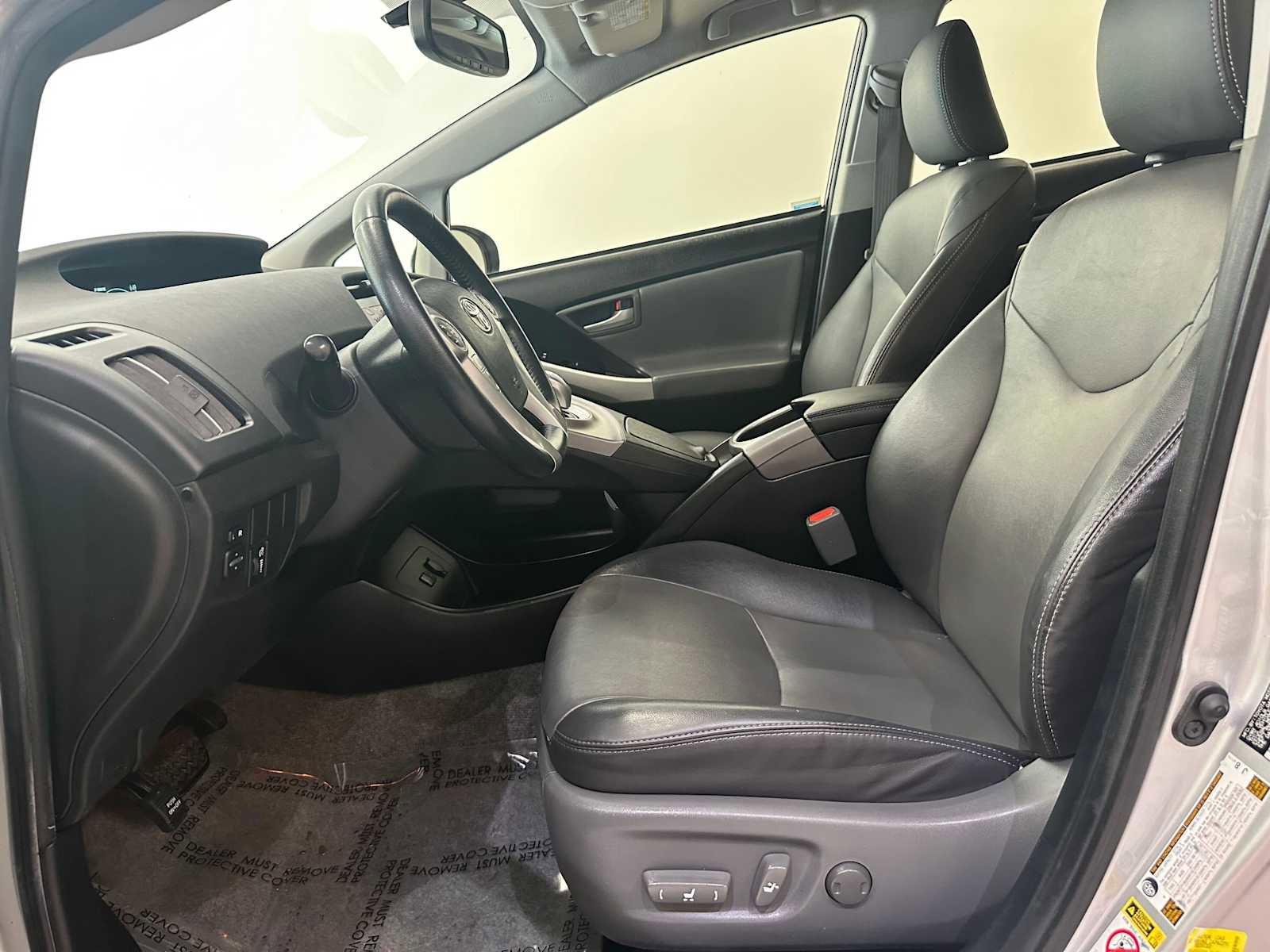 Used 2014 Toyota Prius Four image 19