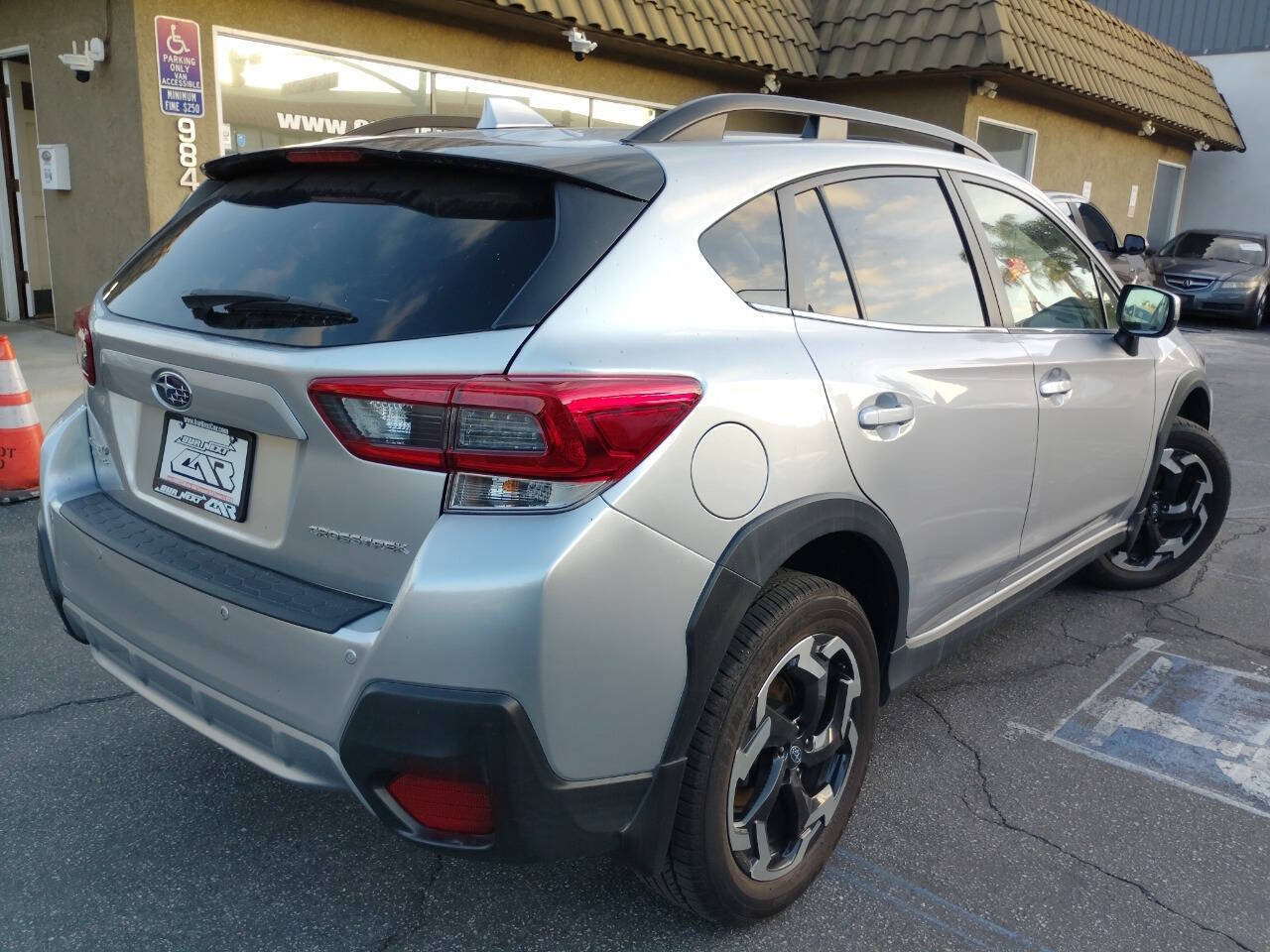 Used 2021 Subaru Crosstrek 2.5i Limited w/ Moonroof Package 2 AWD/4WD image 19