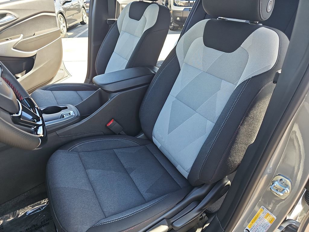 New 2026 Chevrolet Trax RS w/ Sunroof Package image 14