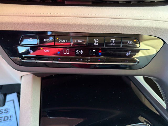 Certified 2022 Buick Envision Essence w/ Safety Package AWD/4WD image 21