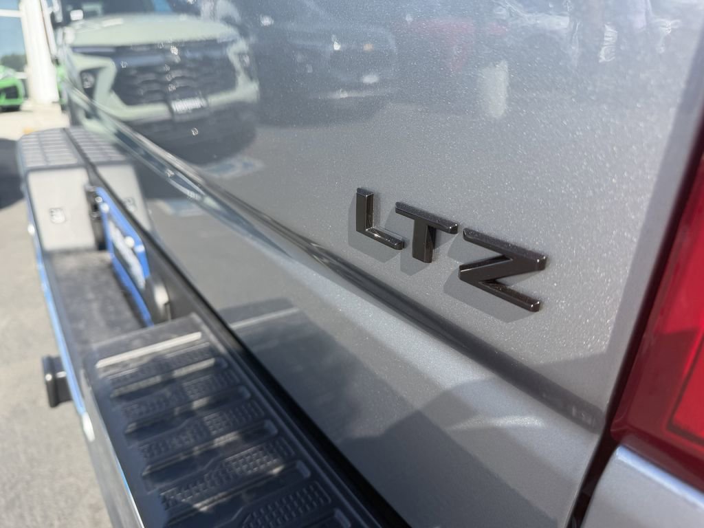 New 2026 Chevrolet Silverado 1500 LTZ w/ LTZ Premium Package image 13