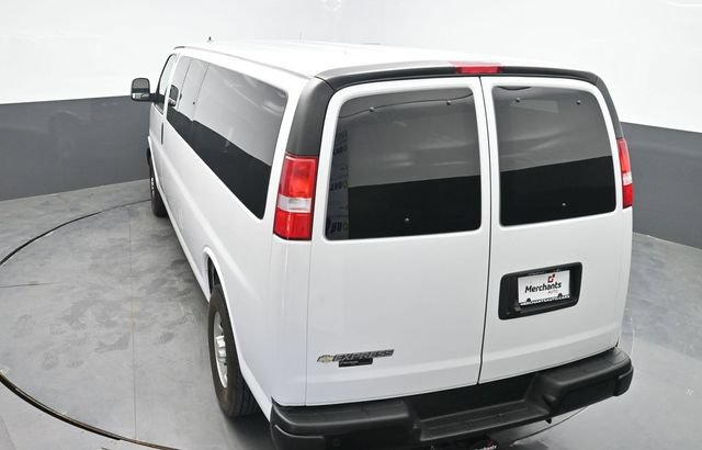 Used 2024 Chevrolet Express 3500 LS RWD image 28