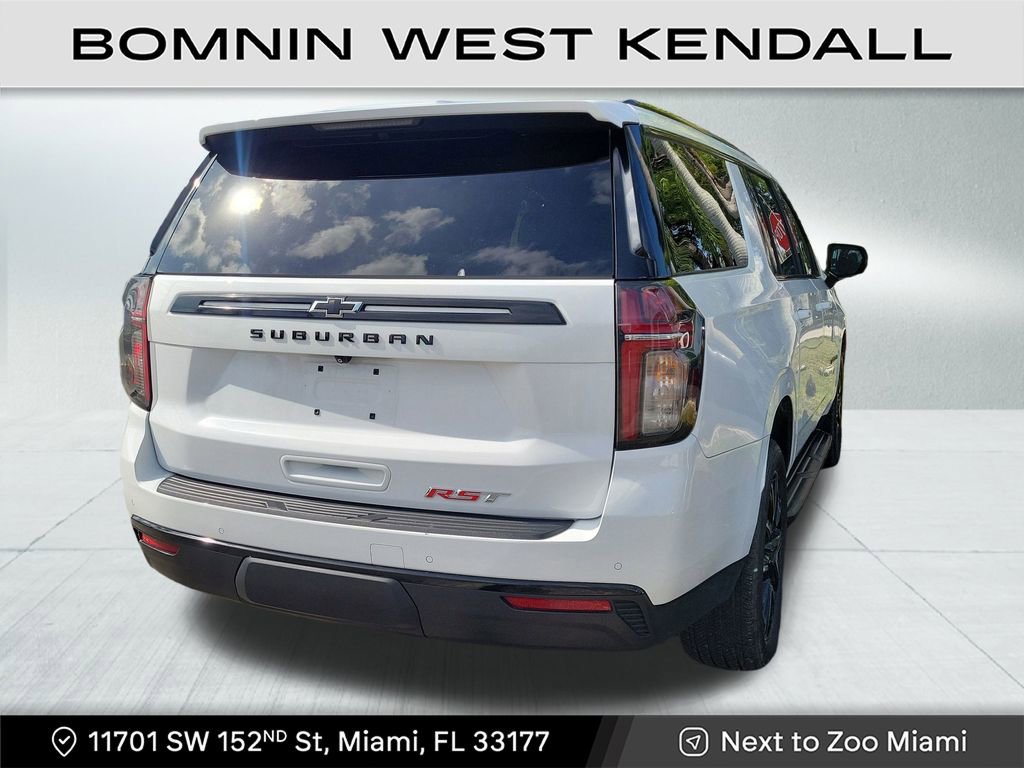 Used 2023 Chevrolet Suburban RST w/ Luxury Package image 5