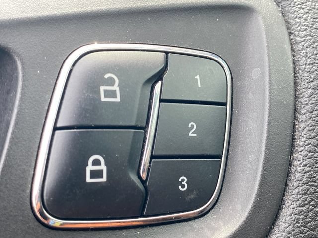 Used 2014 Ford Escape Titanium w/ Equipment Group 401A FWD image 22
