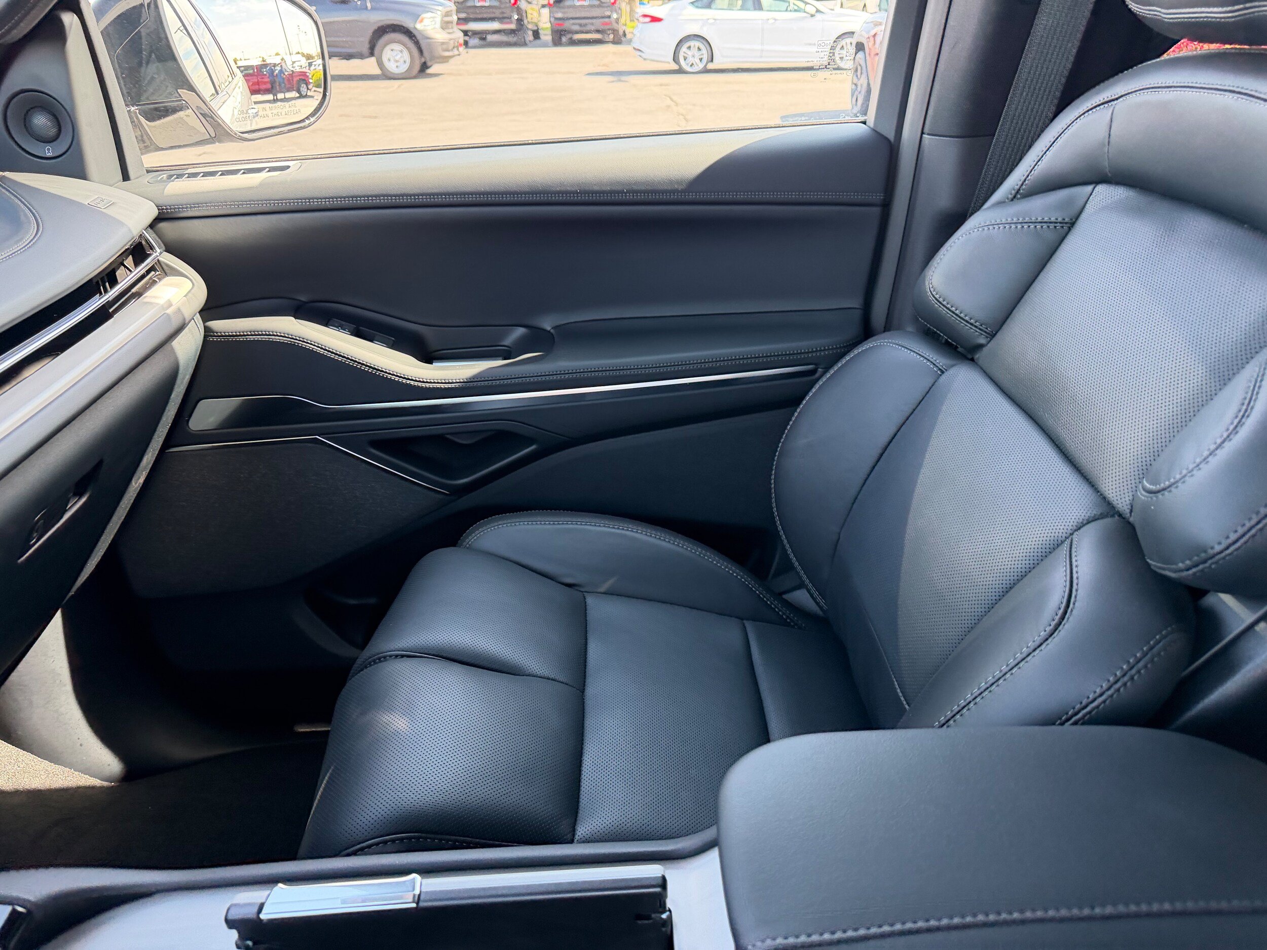 New 2026 Lincoln Navigator Reserve w/ Jet Appearance Package AWD/4WD image 35
