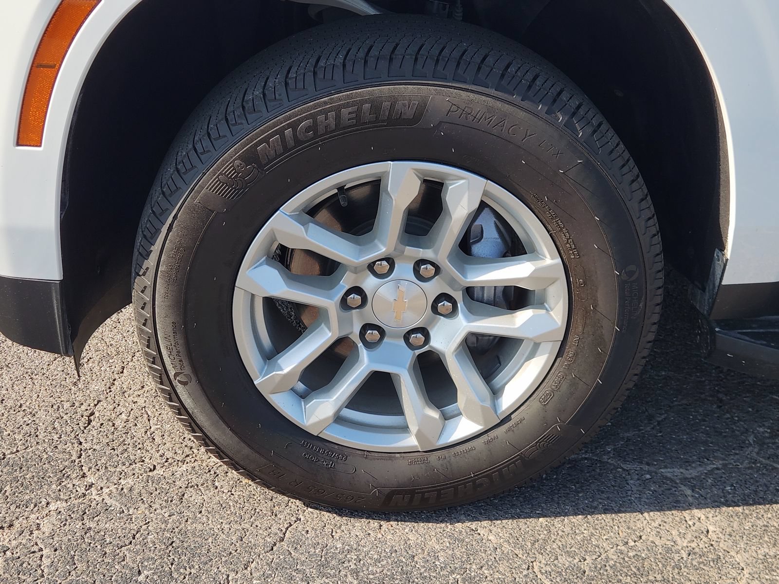 Used 2025 Chevrolet Tahoe LS RWD image 13