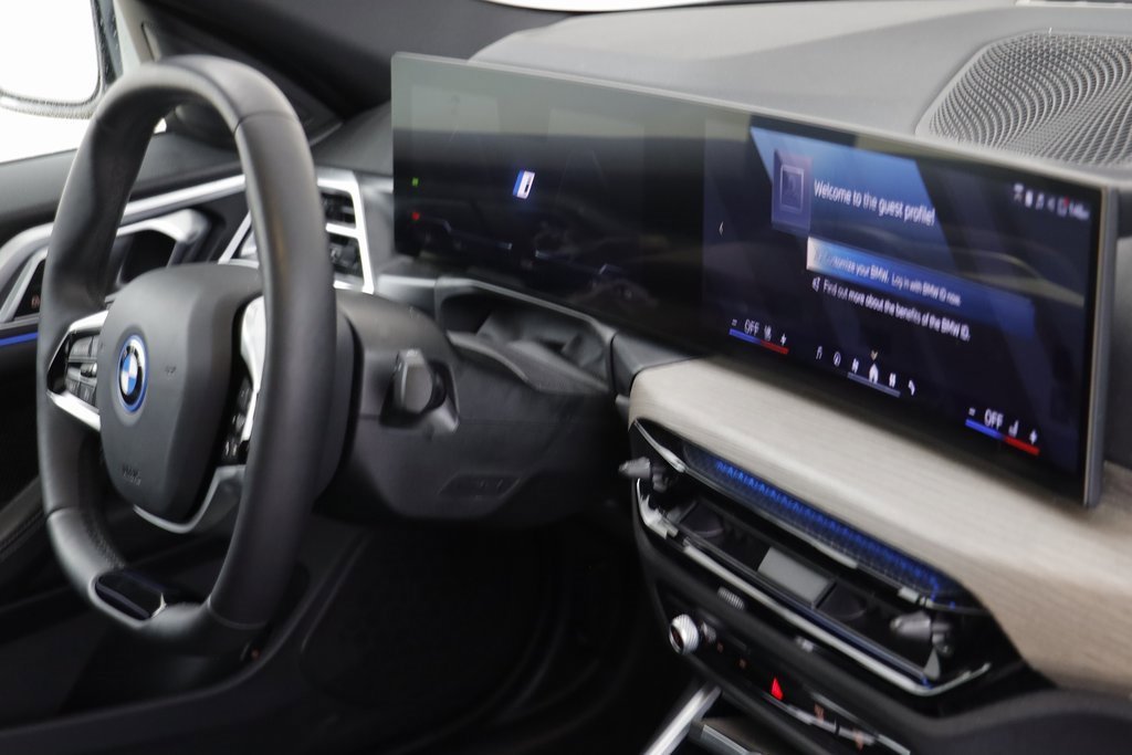 Used 2025 BMW i4 xDrive40i image 21