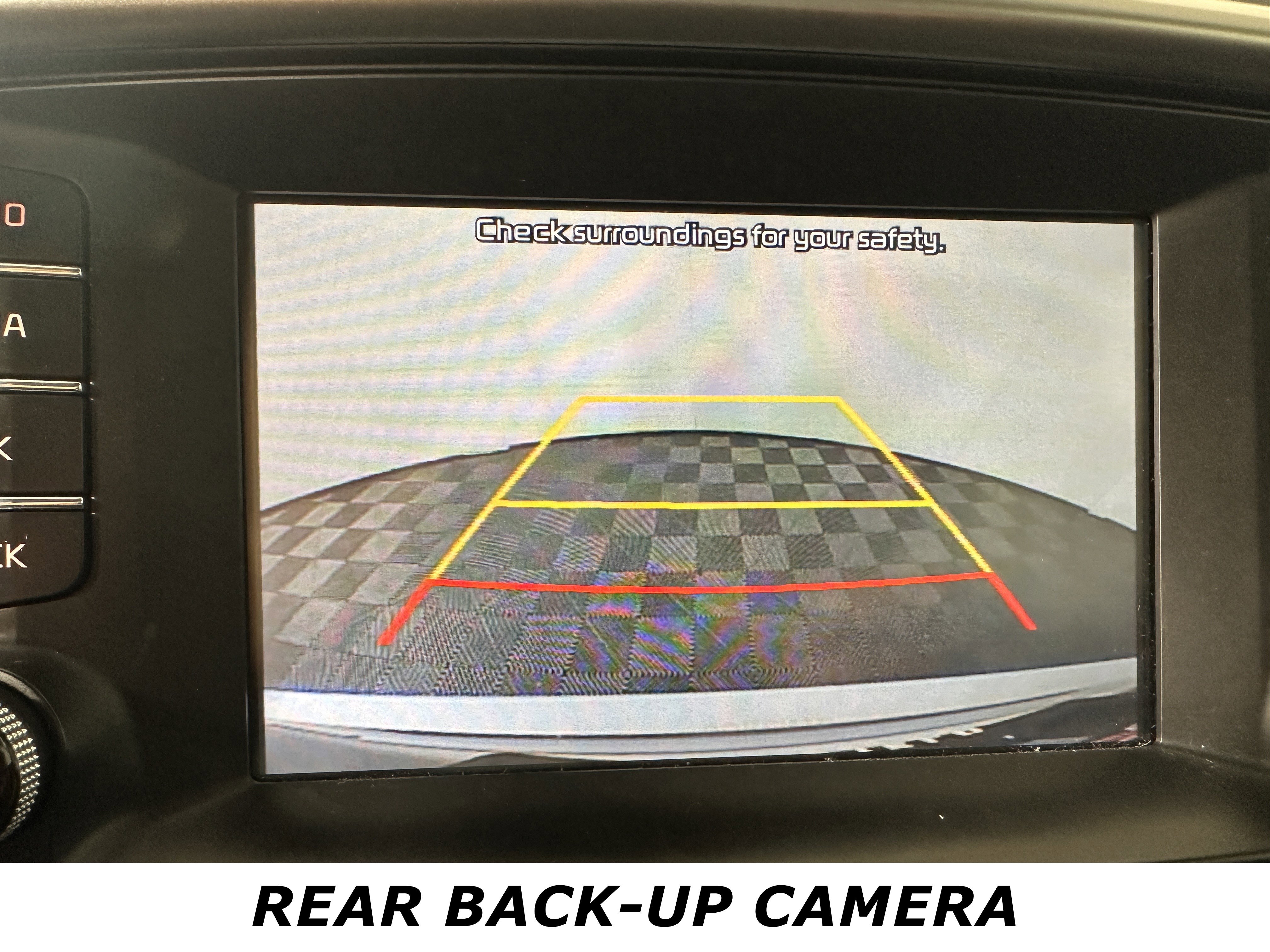 Used 2019 Kia Sorento LX image 5