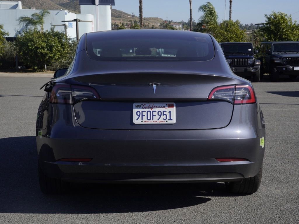 Used 2023 Tesla Model 3 Standard Range image 5