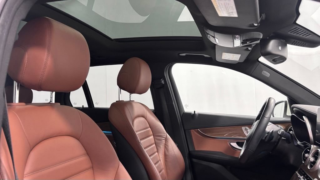 Used 2017 Mercedes-Benz GLC 300 4MATIC image 19