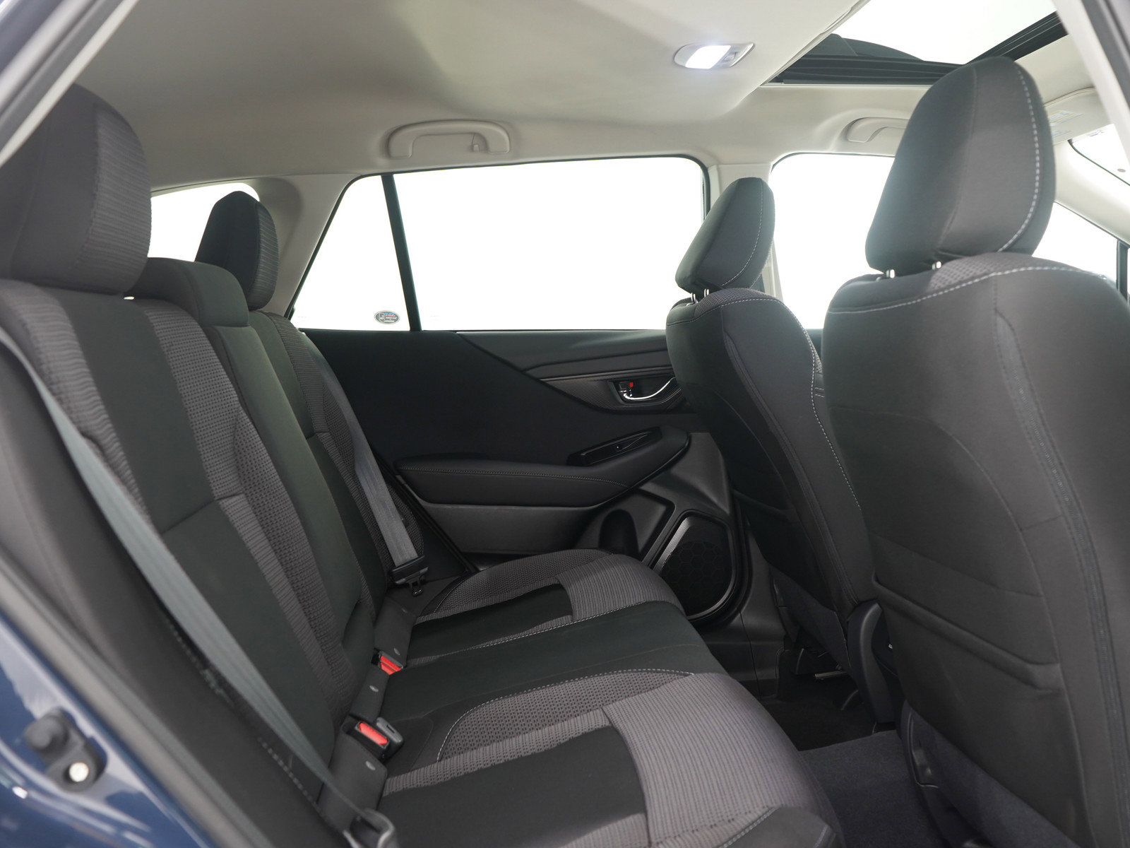 Used 2025 Subaru Outback Premium image 14