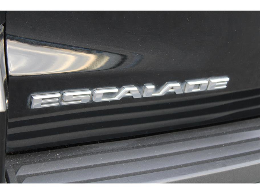 Used 2016 Cadillac Escalade ESV Luxury image 42