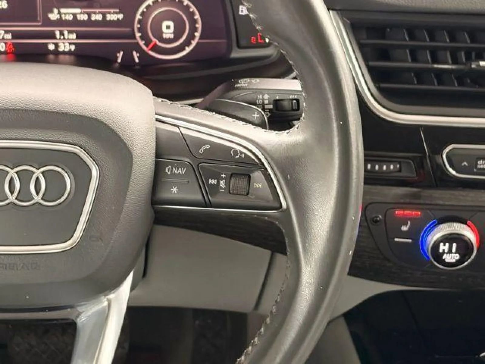 Used 2019 Audi Q7 3.0T Premium Plus w/ Premium Plus Package image 34