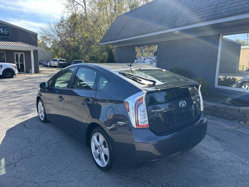 Used 2015 Toyota Prius Five FWD image 6