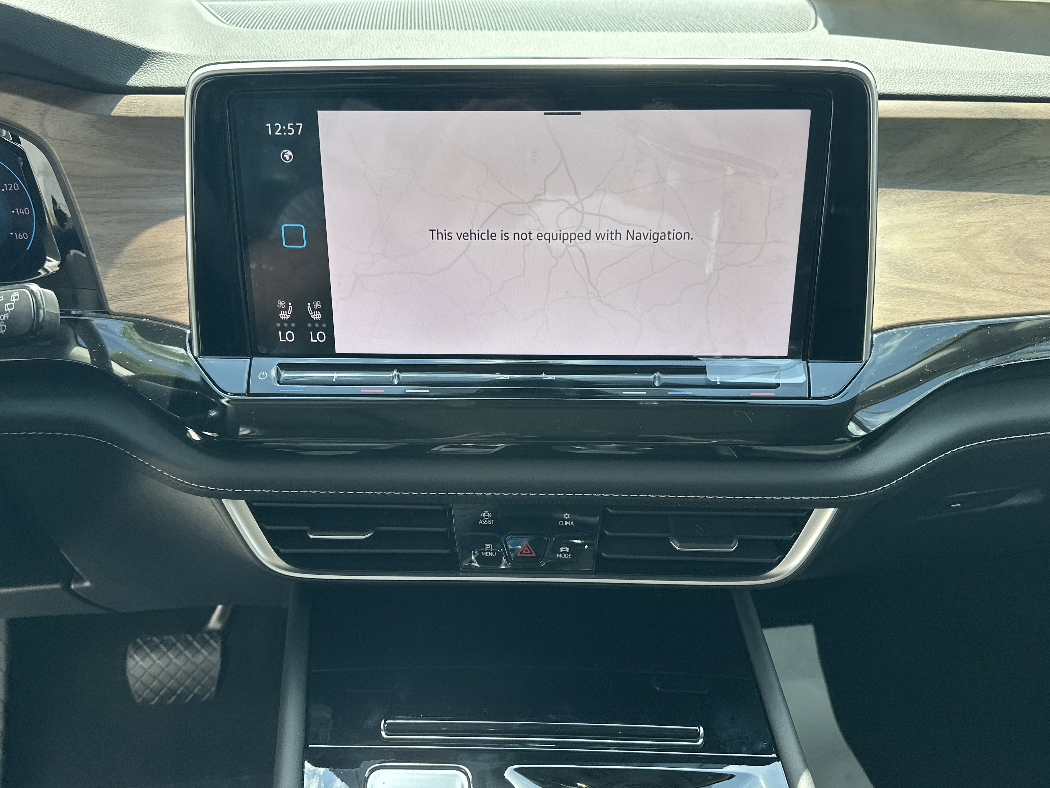 New 2026 Volkswagen Atlas SE image 14