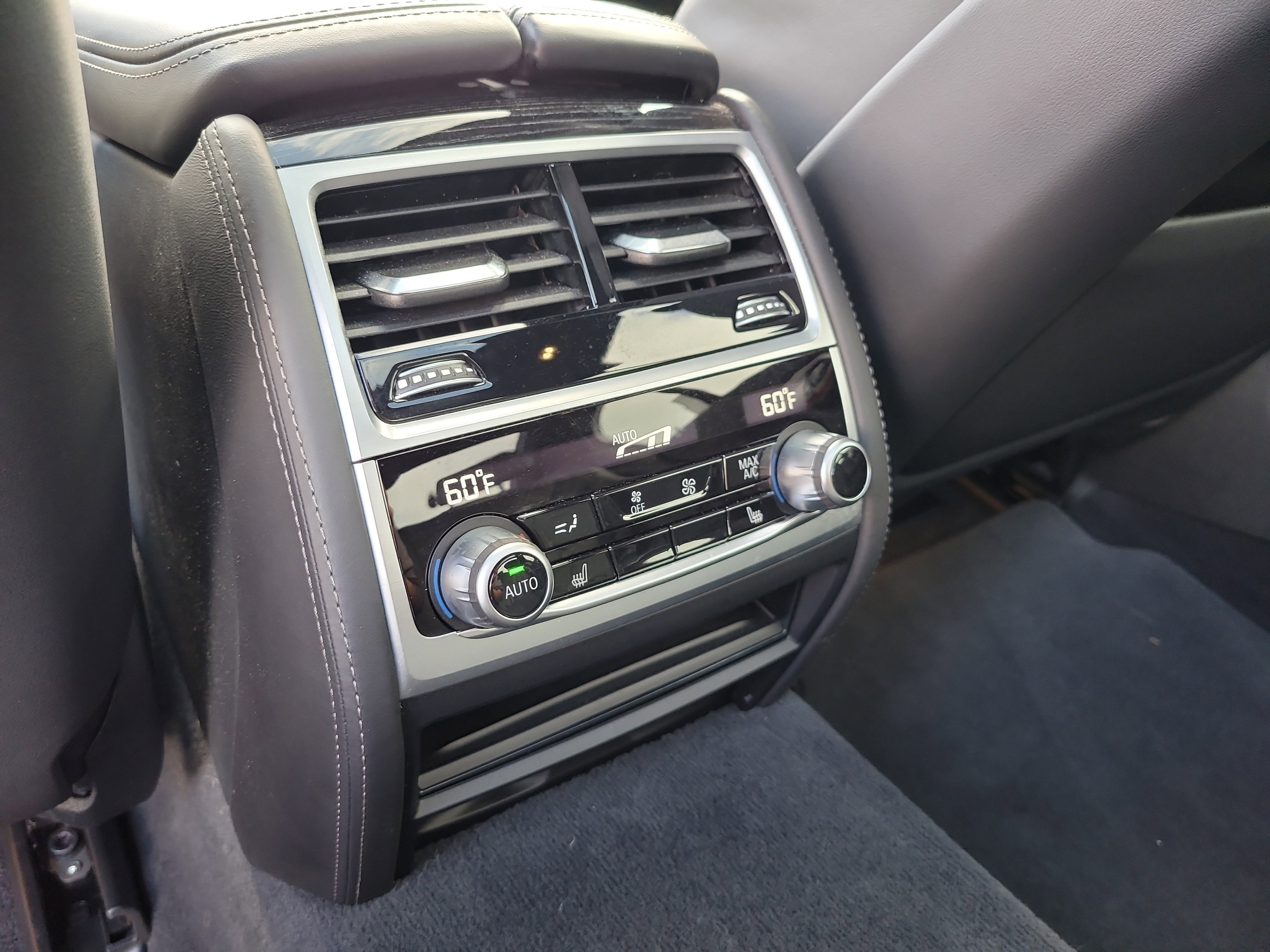 Used 2022 BMW 750i xDrive 750i xDrive w/ Autobahn Package image 13