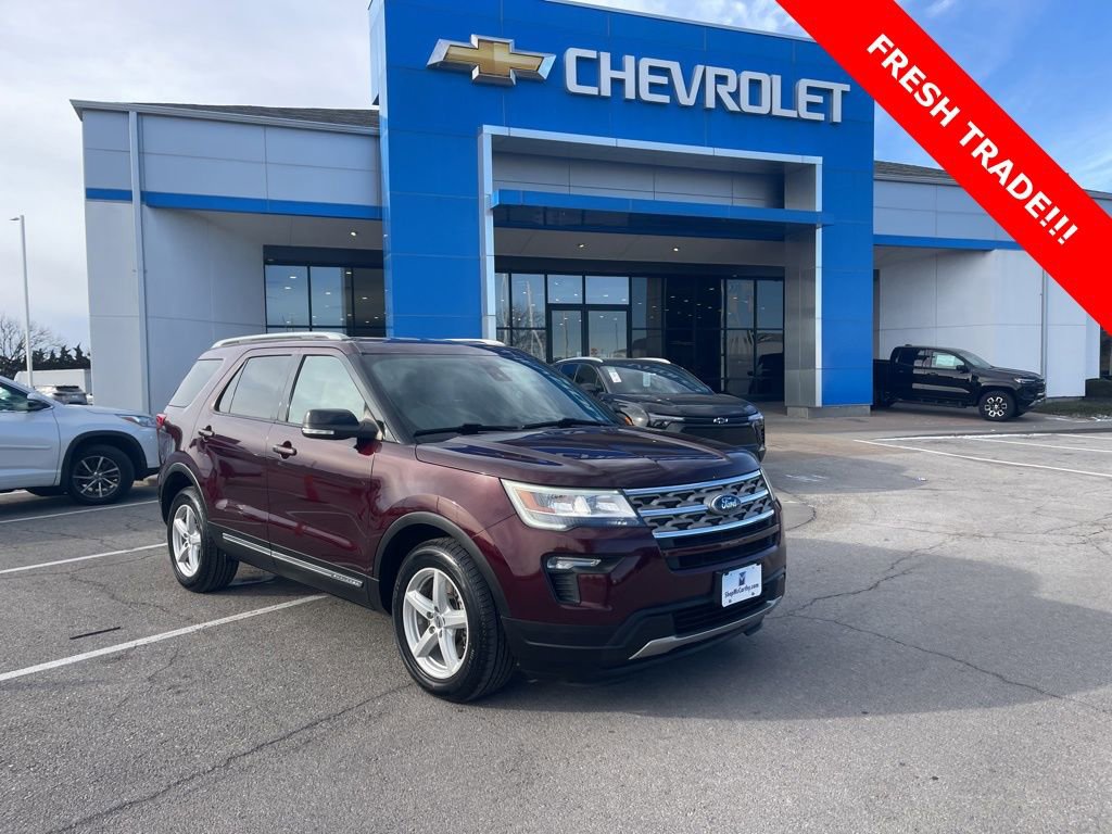 Used 2018 Ford Explorer XLT w/ Equipment Group 201A image 1