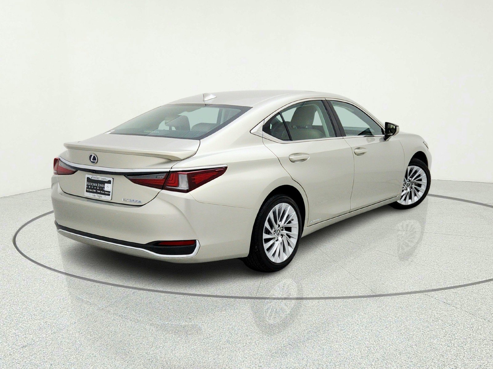 Used 2019 Lexus ES 300h w/ Accessory Package 2 FWD image 9