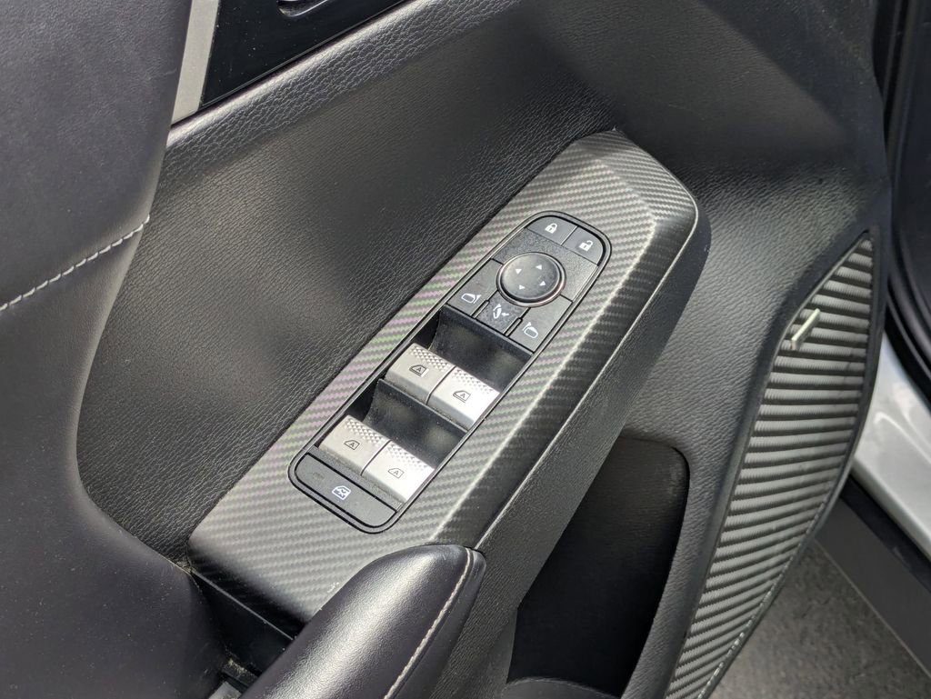 Used 2025 Mitsubishi Outlander SE AWD/4WD image 13