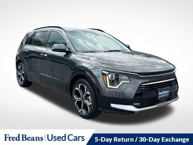 Used 2023 Kia Niro EX Touring