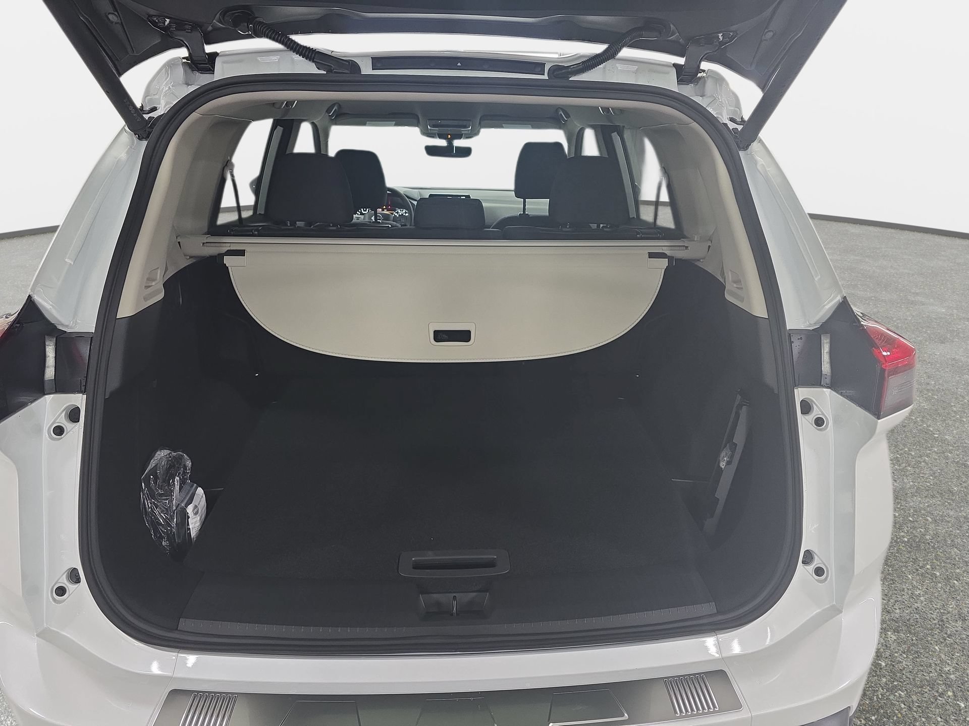 New 2026 Nissan Rogue SV w/ Cold Weather Package FWD image 12