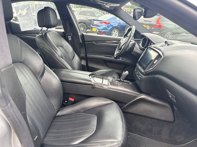 Used 2017 Maserati Ghibli S RWD image 13